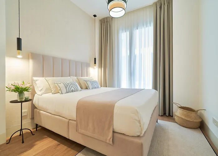 Select Apartment *